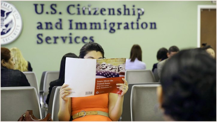 দম্পতিদের গ্রিন কার্ড পাওয়ার নিয়ম কঠোর করল