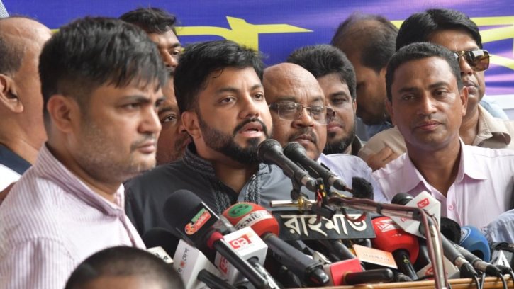 ‘ফিরে যাওয়ার সুযোগ নেই’—নগরভবনে অনড় ইশরাক ‘ফিরে যাওয়ার সুযোগ নেই’—নগরভবনে অনড় ইশরাক