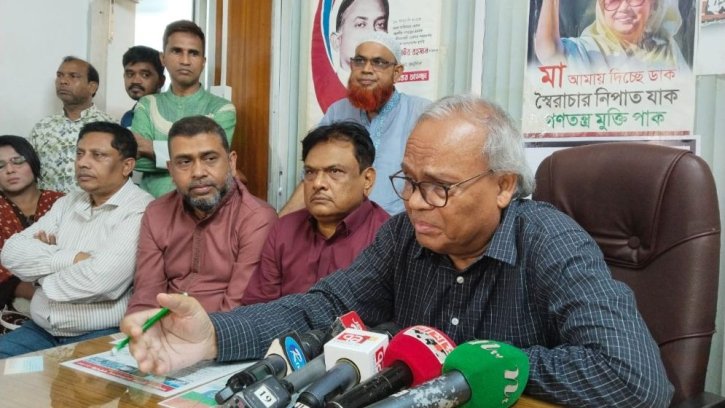 ড. ইউনূস-তারেক বৈঠকে রাজনীতিতে নতুন সম্ভাবনার ইঙ্গিত: রিজভী ড. ইউনূস-তারেক বৈঠকে রাজনীতিতে নতুন সম্ভাবনার ইঙ্গিত: রিজভী