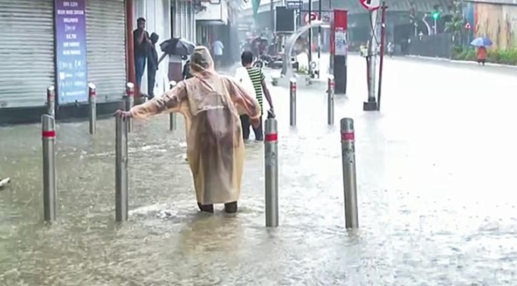 ভারতের তিন রাজ্যে রেড অ্যালার্ট! ভারতের তিন রাজ্যে রেড অ্যালার্ট!