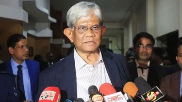 করের আওতায় আসছেন চিকিৎসক, আইনজীবী ও গ্রামাঞ্চলের ব্যবসায়ীরা: অর্থ উপদেষ্টা