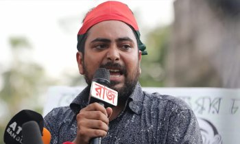 হত্যার উদ্দেশ্যে মুজিববাদী সন্ত্রাসীরা হামলা করেছে: নাহিদ ইসলাম