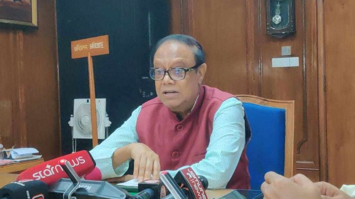 একীভূত হচ্ছে পাঁচ ব্যাংক, চাকরি হারাবেন না কেউ: গভর্নর